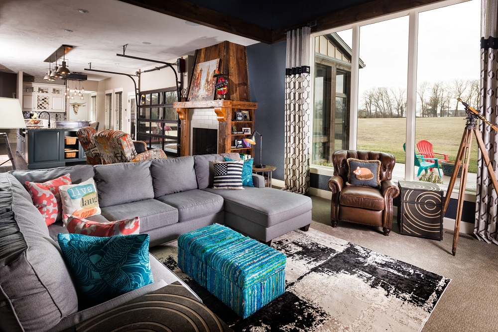 eclectic interior design living room