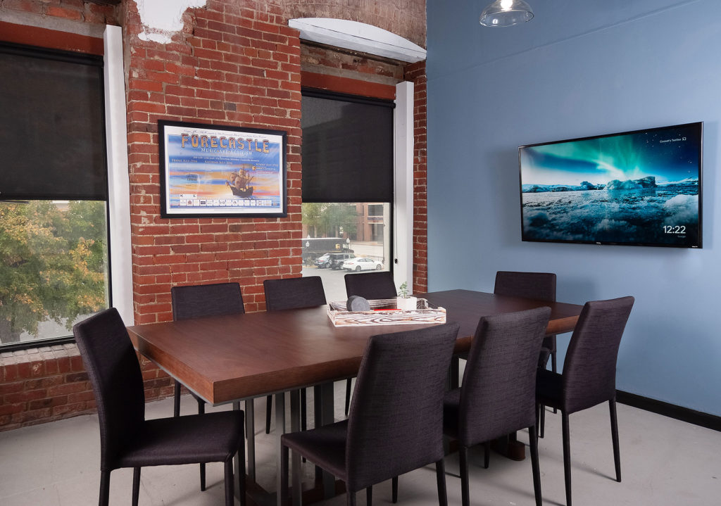 Professional Retail Space Decorator