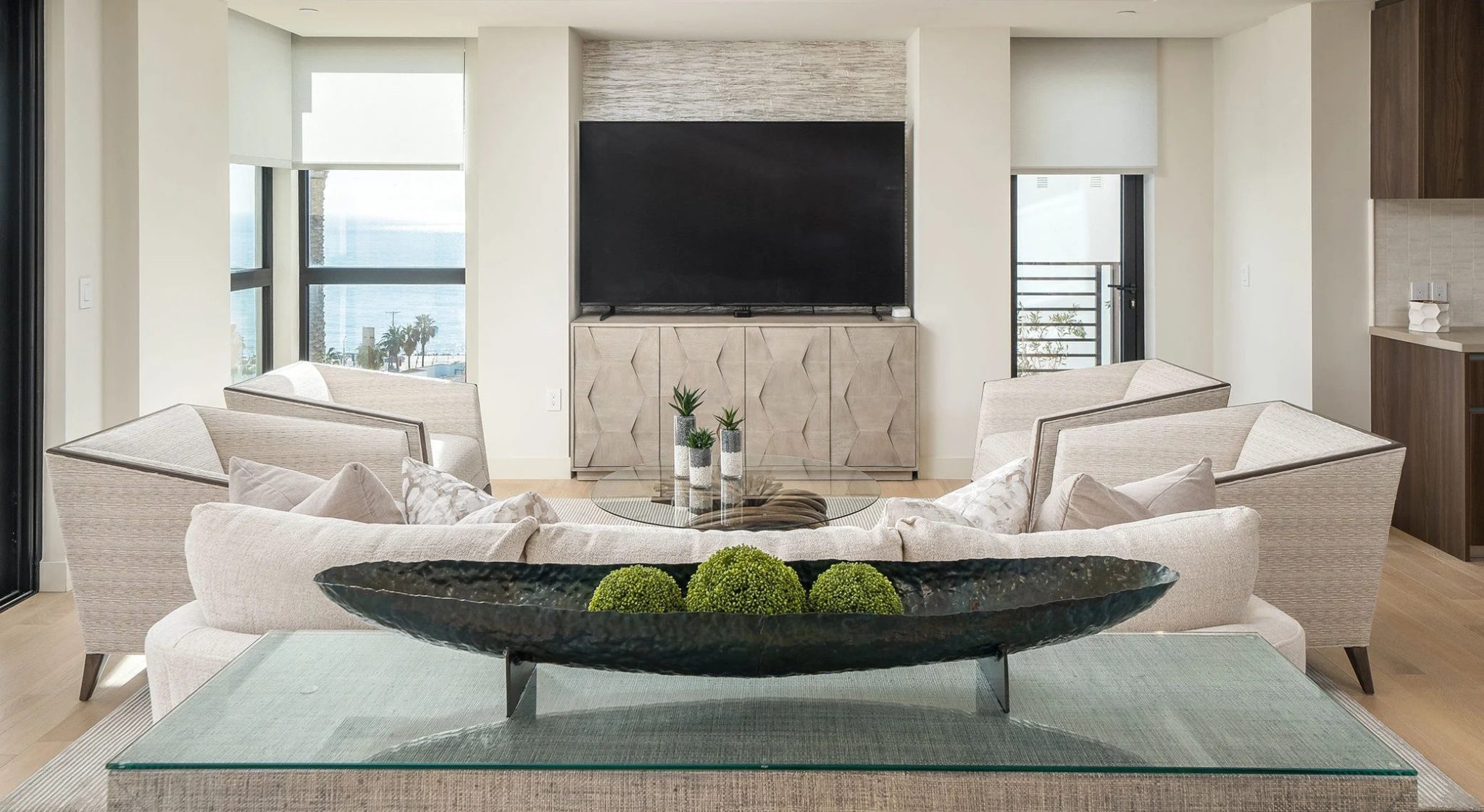 TV Wall Ideas That Steal the Show